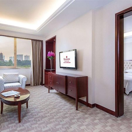 Hotel Ramada Shenzhen Baoan Exterior foto